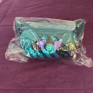 Minnie Mouse Main Attraction Fanny Pack